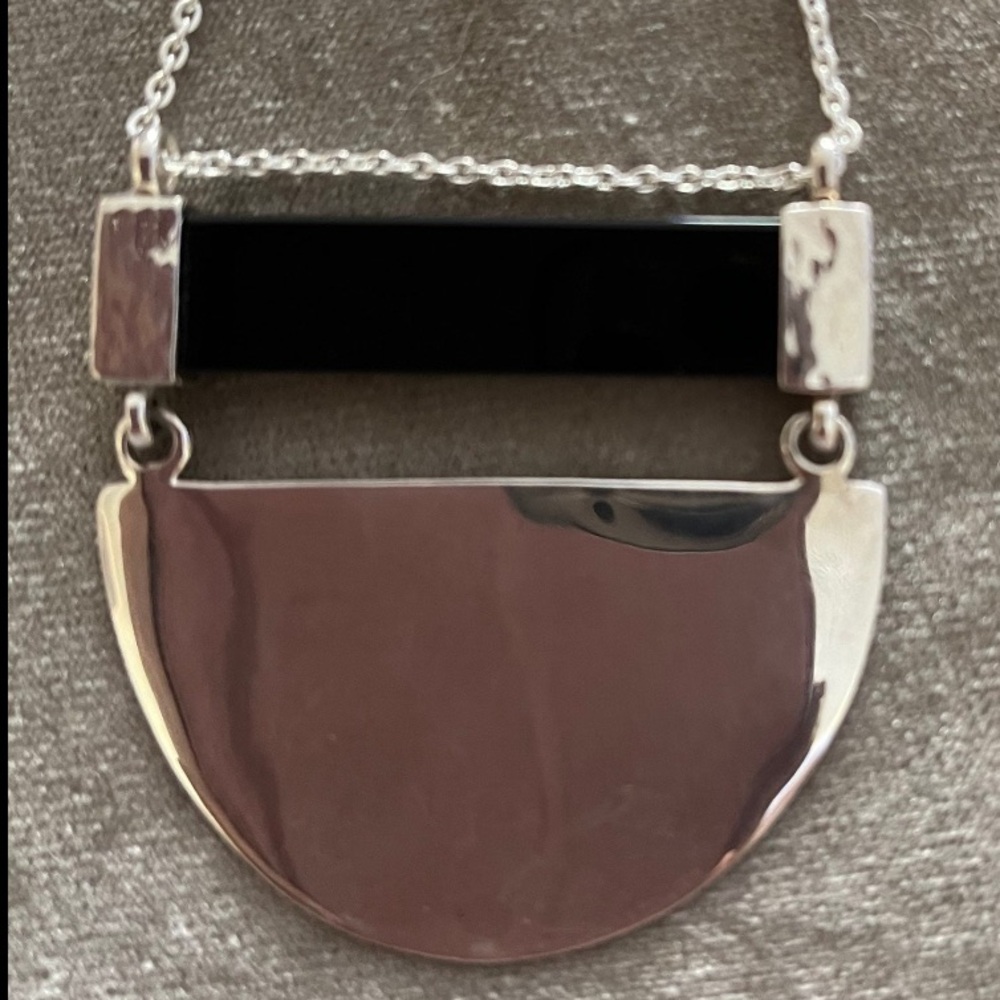Silpada Vintage Sterling Silver Onyx Large Half Moon Pendant Necklace. - Picture 7 of 10